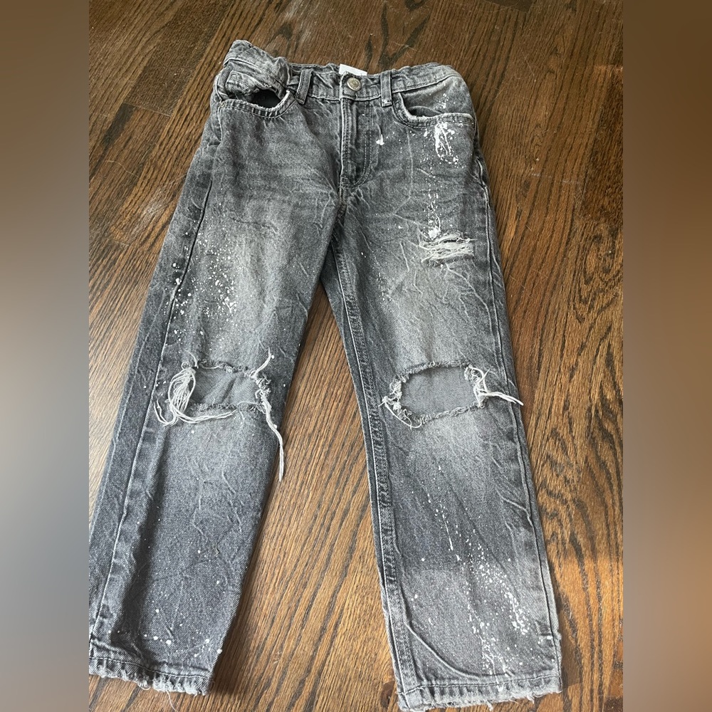 Boys fashion paint splatter ripped jeans size 6